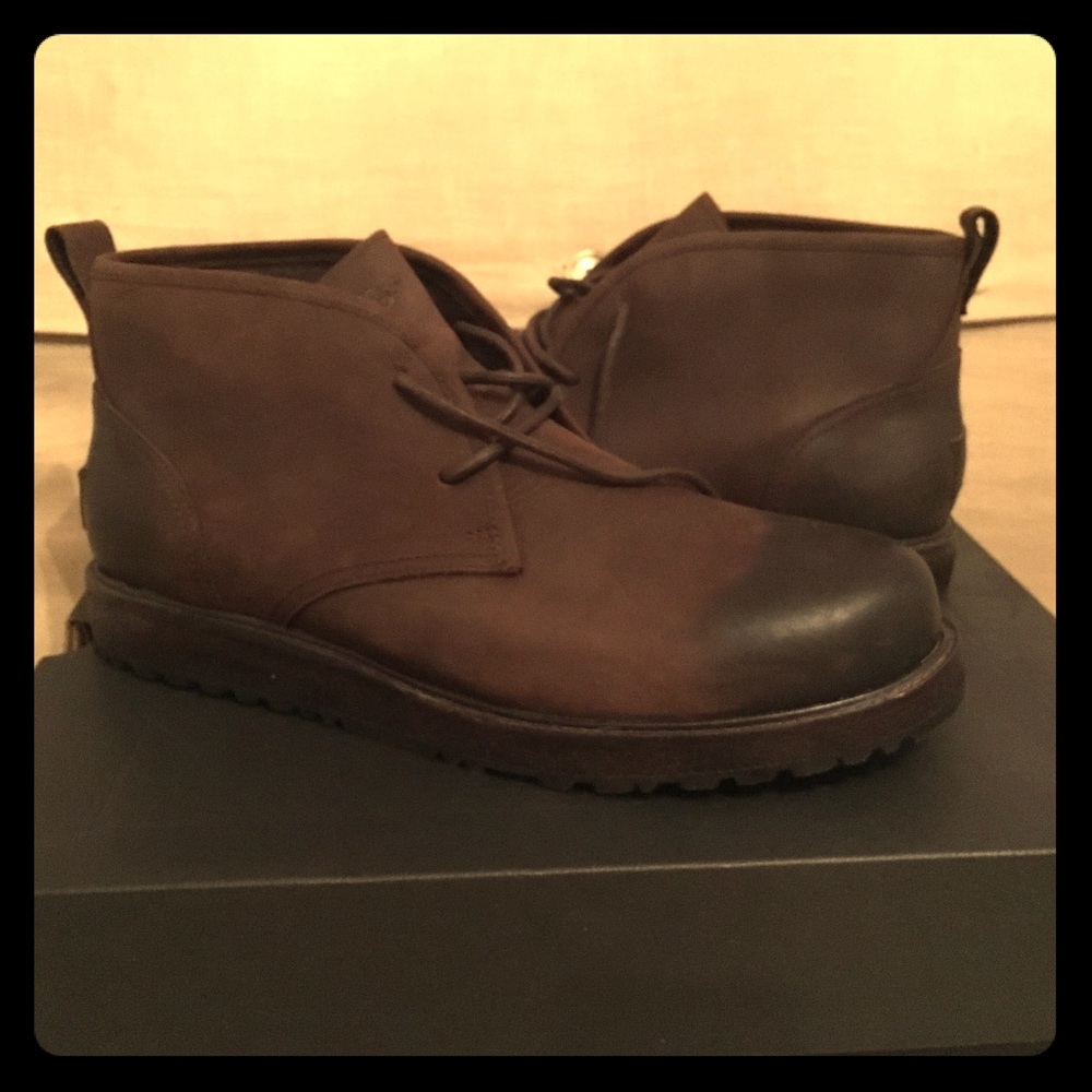 Men’s UGG boots Size 10! Never worn!!!